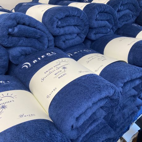 Brisače z vezenjem Riedl