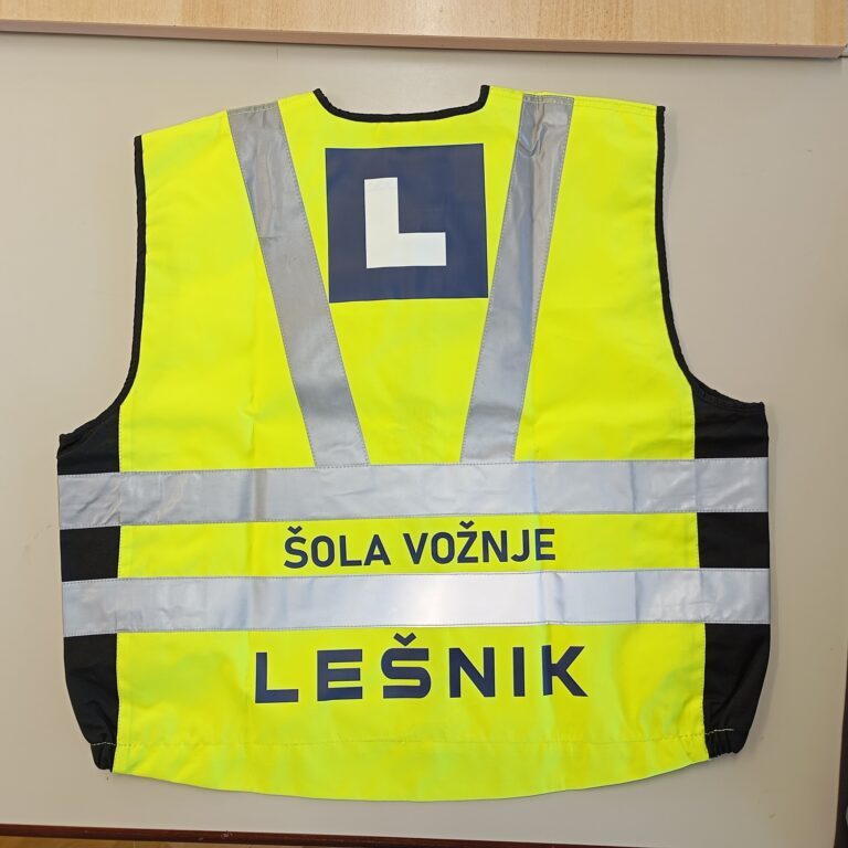 Tisk na odsevne jopiče za Šolo vožnje Lešnik